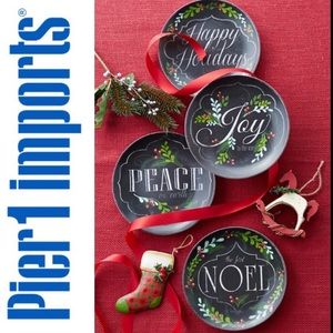 Pier 1 “Glad Tidings” mix of greetings on black salad plates (4)
